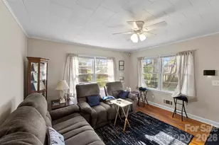 704 Secrest Ave, Belmont, NC 28012 - Photo 5