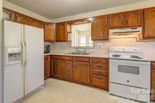216 Pickens Rd, Weaverville, NC 28787 - Photo 5