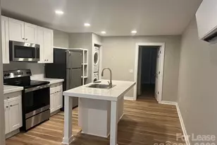 534 N Church St, Mooresville, NC 28115 - Photo 3