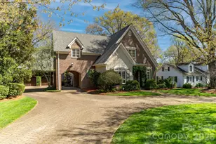 2837 Forest Dr, Charlotte, NC 28211 - Photo 3