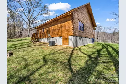 175 Pink Campbell Road, Landrum, SC 29356 - Photo 9