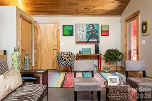 33 Robinson Creek Rd, Asheville, NC 28803 - Photo 3