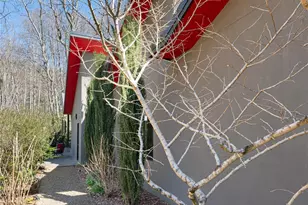 33 Robinson Creek Rd, Asheville, NC 28803 - Photo 33