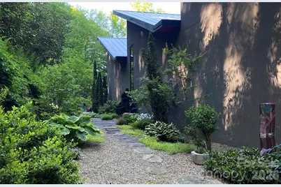 33 Robinson Creek Road, Asheville, NC 28803 - Photo 5