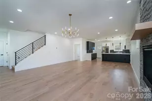 253 Eagles Eye Dr, Hendersonville, NC 28792 - Photo 5