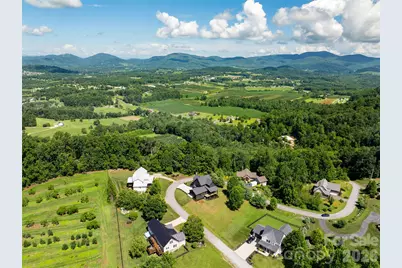 253 Eagles Eye Drive, Hendersonville, NC 28792 - Photo 29