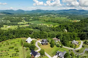 253 Eagles Eye Dr, Hendersonville, NC 28792 - Photo 29