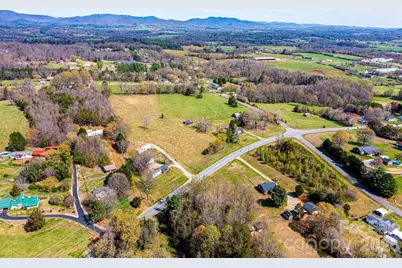 3554 US Hwy 64 90 Highway W, Taylorsville, NC 28681 - Photo 15