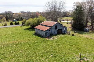 3554 US Hwy 64 90 Hwy W, Taylorsville, NC 28681 - Photo 9