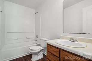 911 Swearngan Ridge Ct, Charlotte, NC 28216 - Photo 11