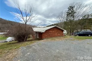 210 Howard's Creek Rd, Boone, NC 28607 - Photo 17