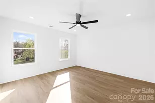 6900 Barrington Dr, Charlotte, NC 28215 - Photo 15