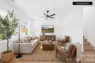 6900 Barrington Dr, Charlotte, NC 28215 - Photo 3