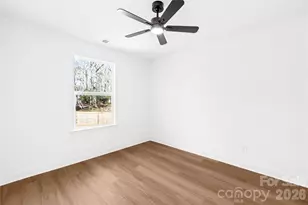 6900 Barrington Dr, Charlotte, NC 28215 - Photo 23