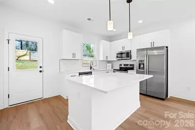 6900 Barrington Drive, Charlotte, NC 28215 - Photo 11