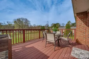 820 E Brookwood Dr, Landrum, SC 29356 - Photo 23