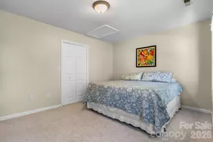 1270 Berra Pl, Hickory, NC 28602 - Photo 25