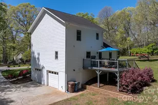 1270 Berra Pl, Hickory, NC 28602 - Photo 39