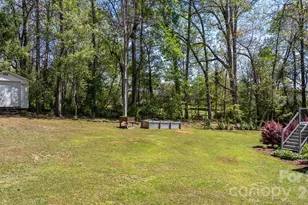 1270 Berra Pl, Hickory, NC 28602 - Photo 31