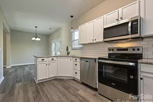 1140 Hannah Rae Ct, Charlotte, NC 28214 - Photo 11