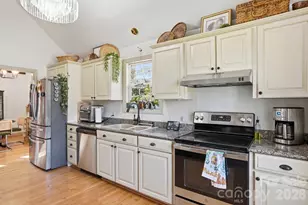 6046 Windjammer Dr, Tega Cay, SC 29708 - Photo 19