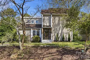 6046 Windjammer Dr, Tega Cay, SC 29708 - Photo 3