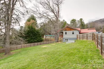 107 Shepard Way, Burnsville, NC 28714 - Photo 9