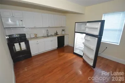 1537 Hawthorne Lane, Charlotte, NC 28205 - Photo 7