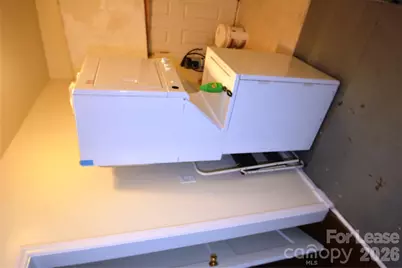 1537 Hawthorne Lane, Charlotte, NC 28205 - Photo 11