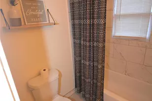 1537 Hawthorne Ln, Charlotte, NC 28205 - Photo 5