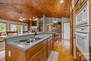 32 Keller St, Waynesville, NC 28786 - Photo 13