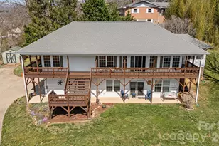 32 Keller St, Waynesville, NC 28786 - Photo 5