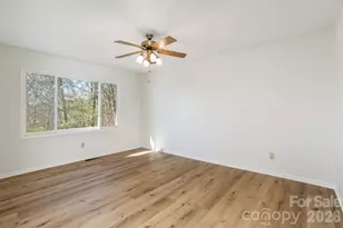 3113 Primrose Dr, Hendersonville, NC 28792 - Photo 23