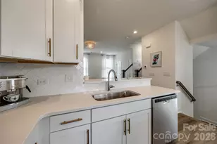 400 Simeon Dr, Charlotte, NC 28208 - Photo 5