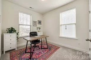 400 Simeon Dr, Charlotte, NC 28208 - Photo 21