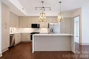 4620 Piedmont Row Dr, Charlotte, NC 28209 - Photo 5