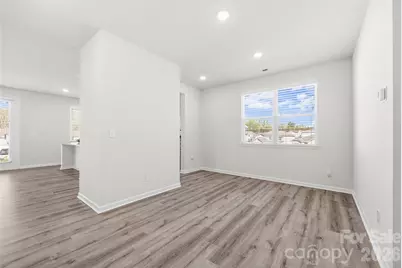 7024 Maple Run Circle, Charlotte, NC 28215 - Photo 9