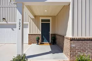 7024 Maple Run Cir, Charlotte, NC 28215 - Photo 3