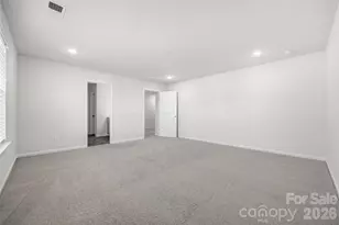 7024 Maple Run Cir, Charlotte, NC 28215 - Photo 25