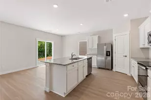 3410 Robindale Dr, Winston Salem, NC 27107 - Photo 11