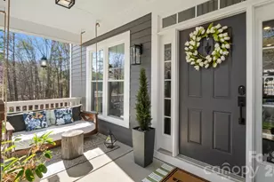 907 Derick's Crossing, Fort Mill, SC 29708 - Photo 3