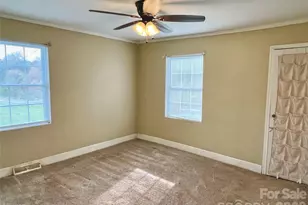 4264 Nc 10 Hwy W, Hickory, NC 28602 - Photo 11