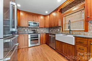 113 Cardinal Dr, Franklin, NC 28734 - Photo 11