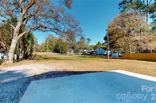 403 Liberty Street E, York, SC 29745 - Photo 27