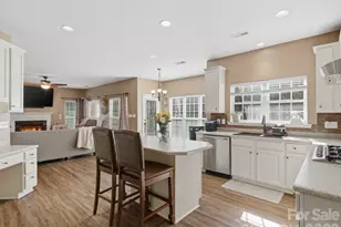 11016 Wyndham Pointe, Charlotte, NC 28213 - Photo 23