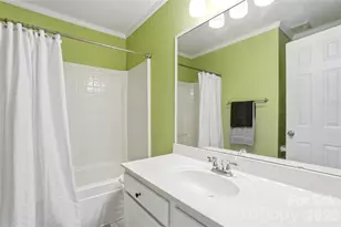 8606 Driscoll Ct, Charlotte, NC 28269 - Photo 35