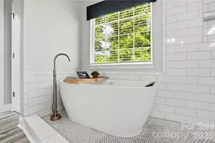 8606 Driscoll Ct, Charlotte, NC 28269 - Photo 25