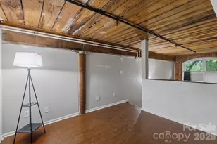 201 S Hoskins Rd, Charlotte, NC 28208 - Photo 17