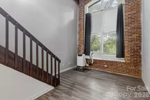 201 S Hoskins Rd, Charlotte, NC 28208 - Photo 3