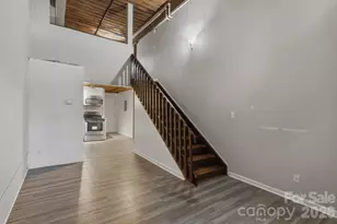 201 S Hoskins Rd, Charlotte, NC 28208 - Photo 9